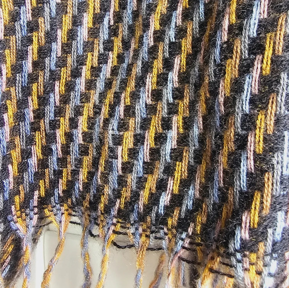 True North Acrylic Soft Fringe Scarf one size - Picture 4 of 5